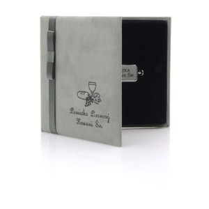 IPS/C - Etui materiałowe szare na Pendrive USB  pamiątka i komunii św.