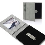 IPFS/I - Etui materiałowe szare na pendrive i zdjęcie gładkie
