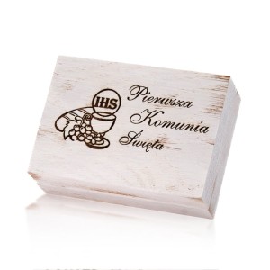 DREWNIANA SZKATUŁKA NA PENDRIVE USB IPMWB/C BIAŁA Pamiatka I Komunii Św.