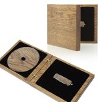 DREWNIANE ETUI NA PENDRIVE USB  I PŁYTĘ IPCW/I GŁADKIE